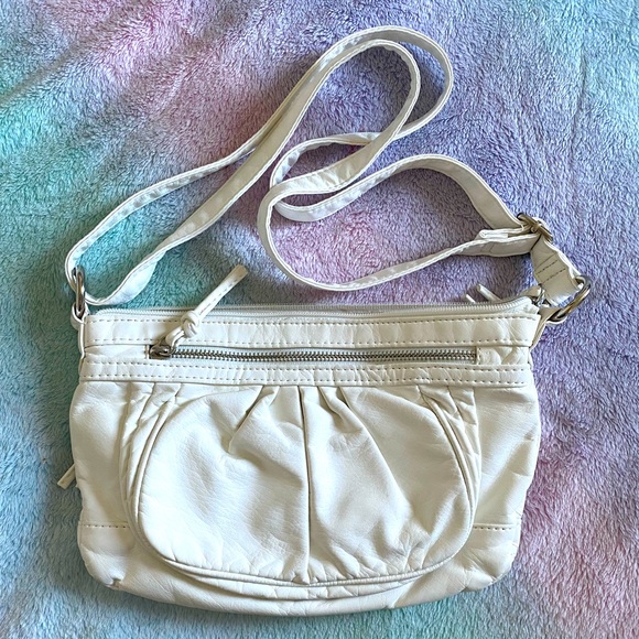 🤍BUENO🤍Leather crossbody white bag. Like new condition! - Picture 7 of 16